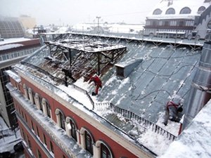 очищення дахів від снігу
